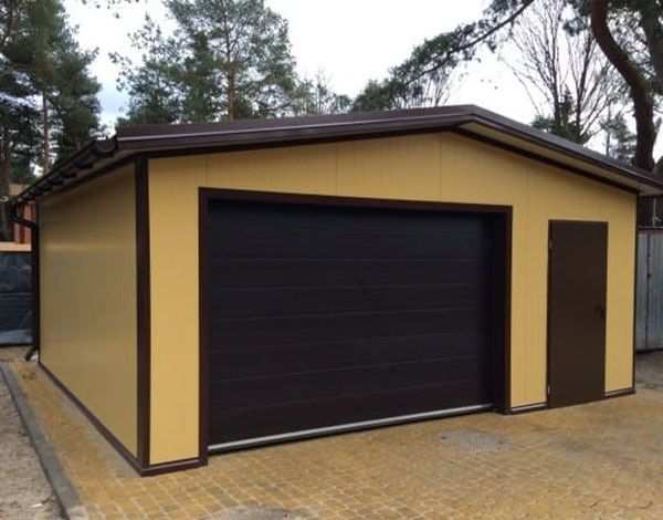 Confecționez garaje la comanda