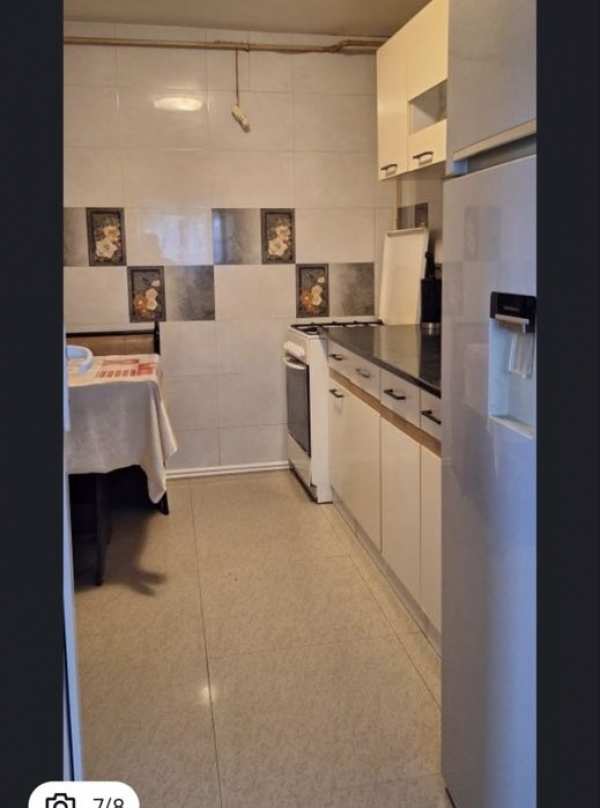 Camere la comun la curte