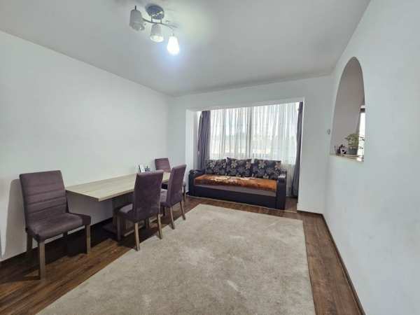 Chirie apartament cu 2 camere, zona Botizului