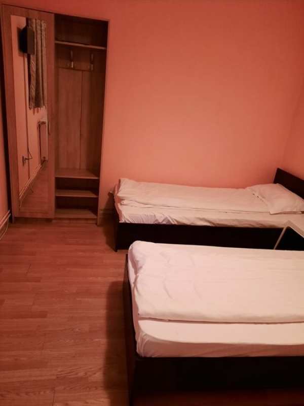 Inchiriez camere