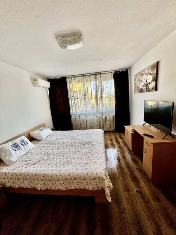 Garsoniera de inchiriat Calea Bucuresti