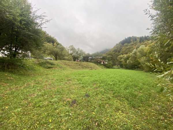 Teren intravilan Izvorul Muntelui - 2221 mp