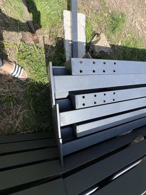Vând structură metalică IPE