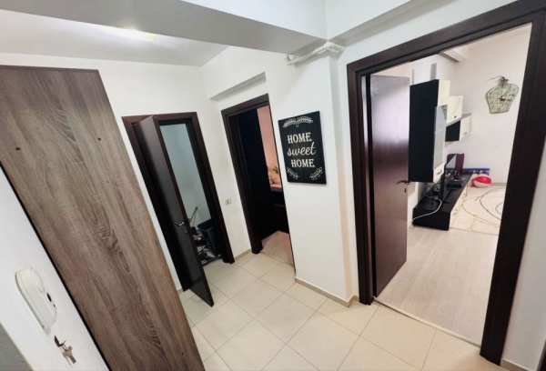 Vand apartament 2 camere