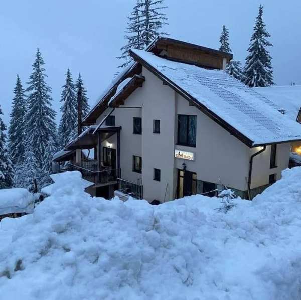 Inchiriez casa Ranca