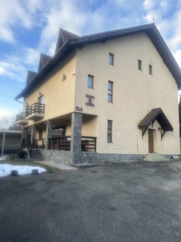 Casa de inchiriat  termen lung Moieciu Brasov