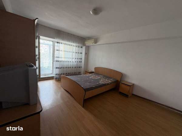 Apartament 4 camere , decomandat, 85 mp,  cartier 1MAI, Centru Multifu