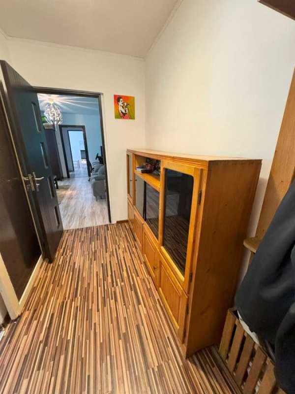 Vand apartament 2 camere