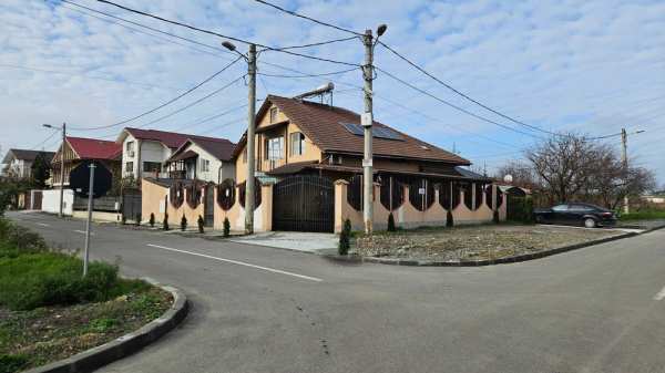 Vand Pensiune Eforie Nord Afacere la Cheie