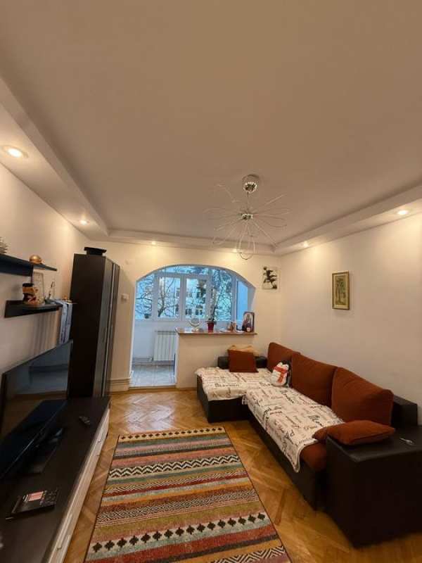 Inchiriez Apartament Suceava aproape de Universitate