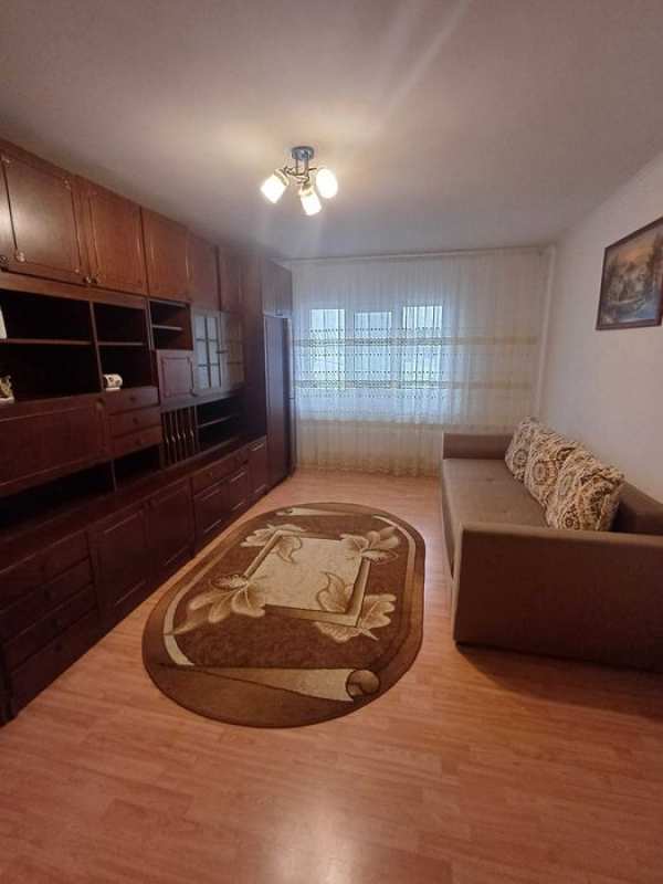 Inchiriez apartament 2 camere decomandat,mobilat si utilat ,Falticeni