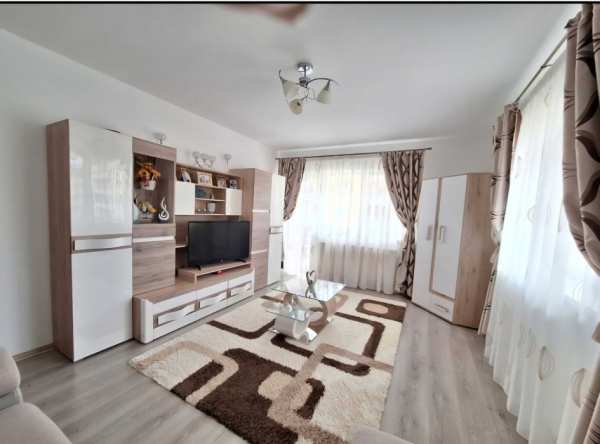 Apartament spatios 2 camere in Subcetate Sânpetru cu loc de parcare inclus direct de la proprietar(tel. 0728 057 480)