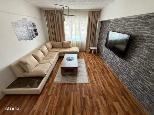 Apartament *modern* 3 camere - strada Victoriei -  zona centrala