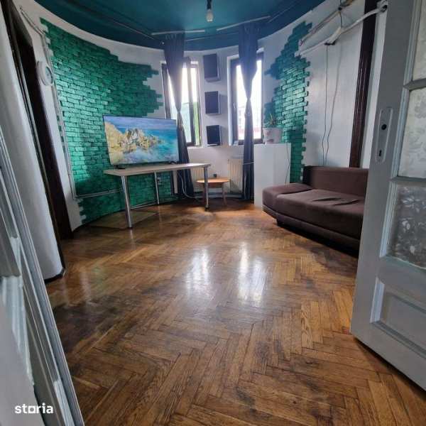 Parc Carol,Unirii-Tineretului, Apartament in vila, 5 camere, Et 2