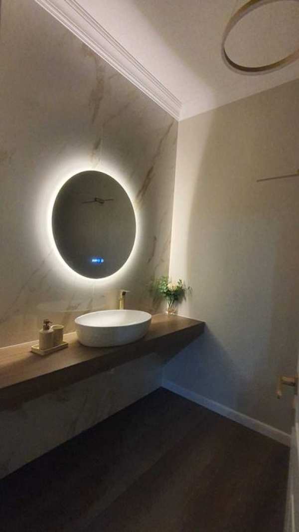 Inchiriez ap.nou lux 2 cam. +living, Oradea -Sanmartin  Felix