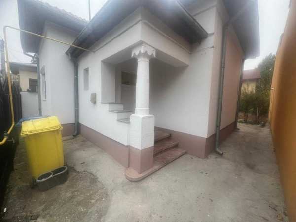 casa singura in curte de inchiriat