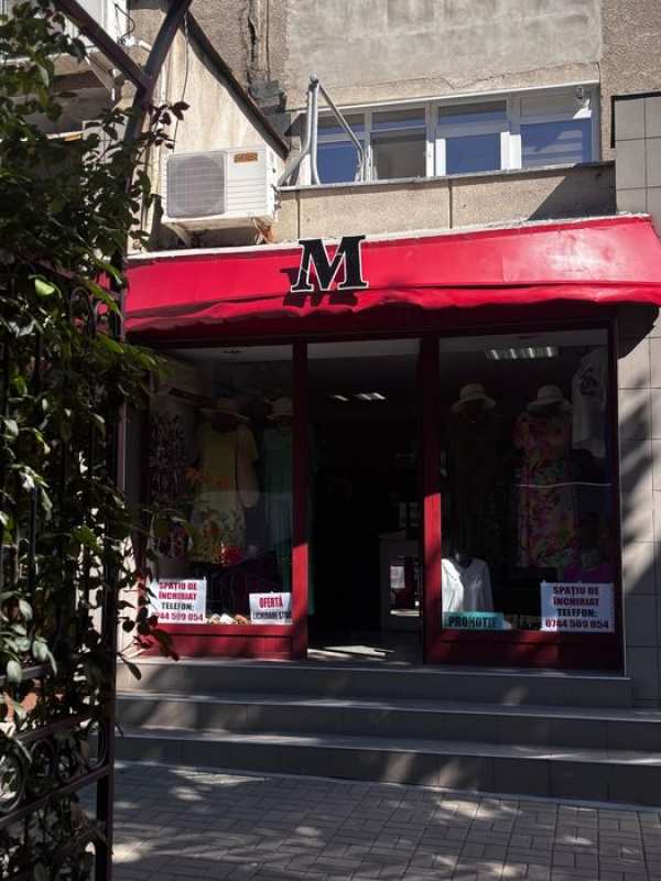 Ofer spatiu comercial spre închiriere