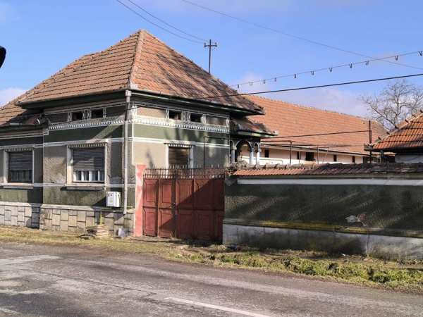 Casa 319mp + teren de vanzare