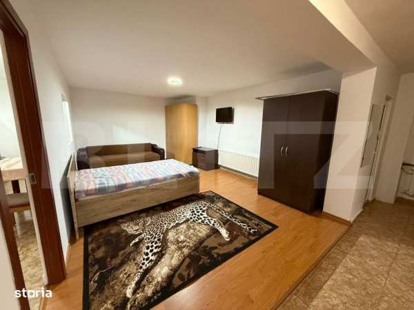 Garsoniera spatioasa, 45mp, la casa, Piata 1 Mai