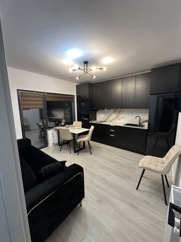 Inchiriez ap. 2 camere Busteni