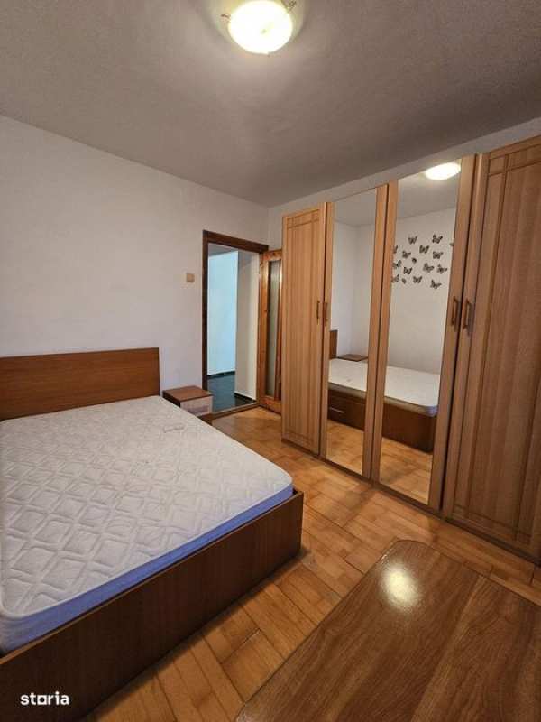 De închiriat apartament cu 2 camere situat într-o zonă centrală