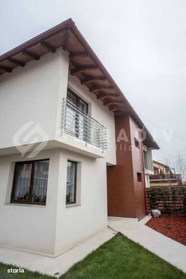 Casa tip duplex, 5 camere, 3 bai, 2 parcari- Floresti
