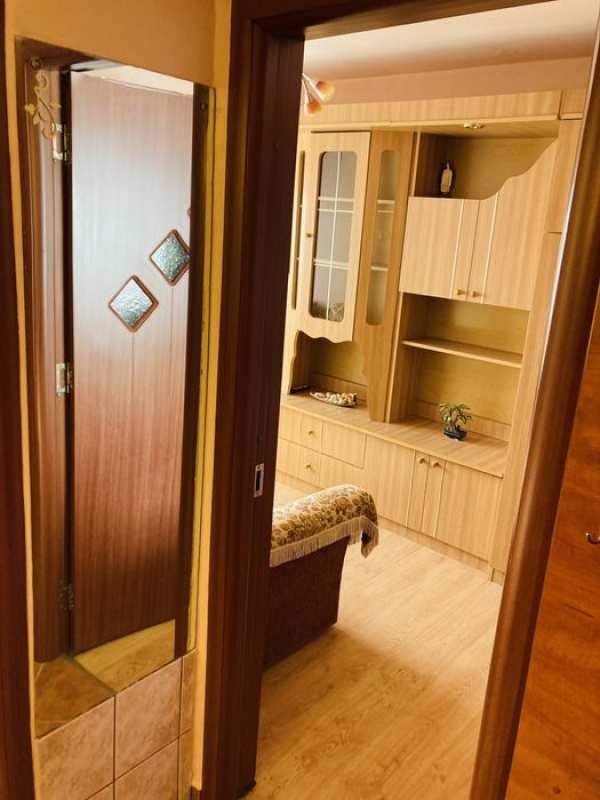 Inchiriez garsoniera