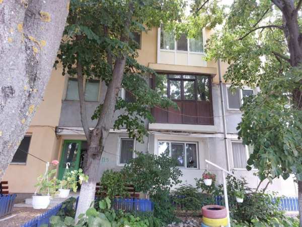 Vând apartament în Târgu Bujor