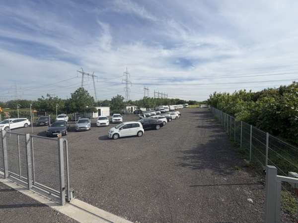 Inchiriez locuri de parcare rulote / autorulote, sector 3