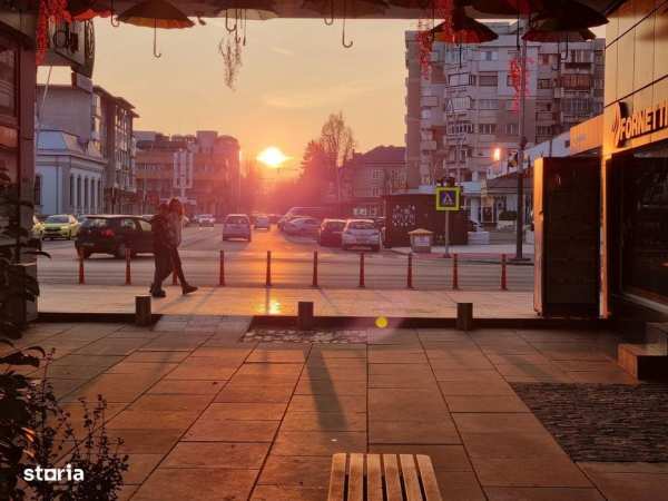 Ultracentral- Hotel Decebal- 2 camere, cu centrala termica- liber