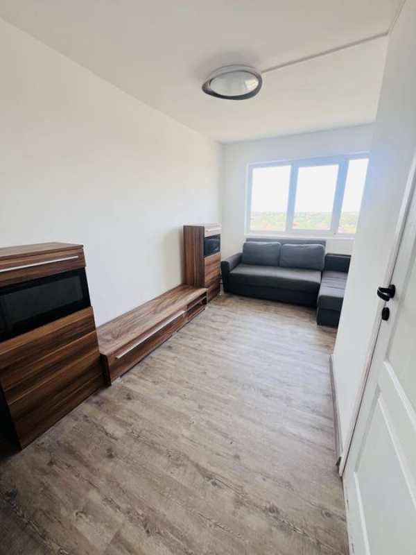 Apartament cu o camera in Ghioroc, in centru