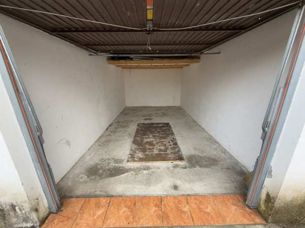 Inchiriez Garaj zona Cotu Mic Lugoj