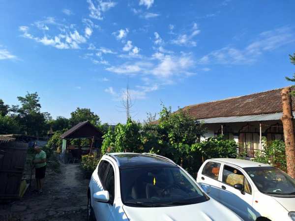 Se vinde casa locuibila