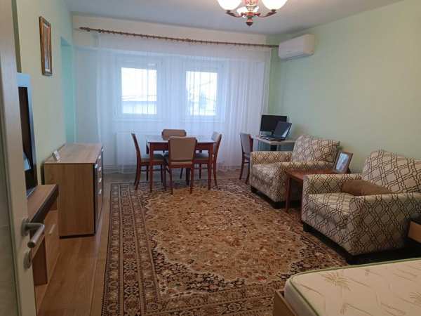 Apartament 1 camera de vanzare