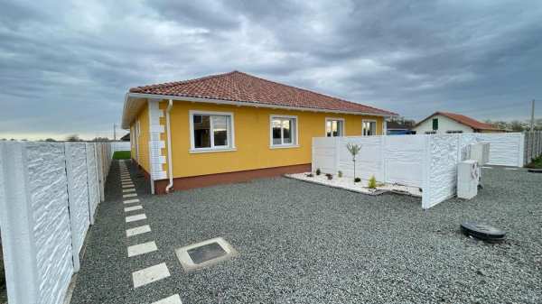 Proprietar vând duplex în Parța , jud Timiș, 3camere