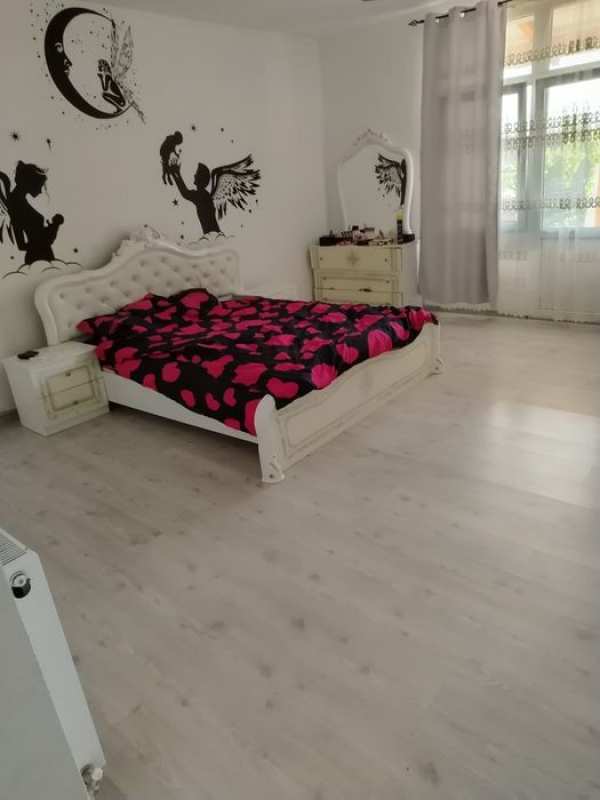 Se anchiriaza casa lugoj