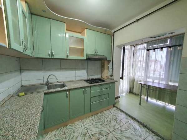 Apartament cu 3 camere în Alfa