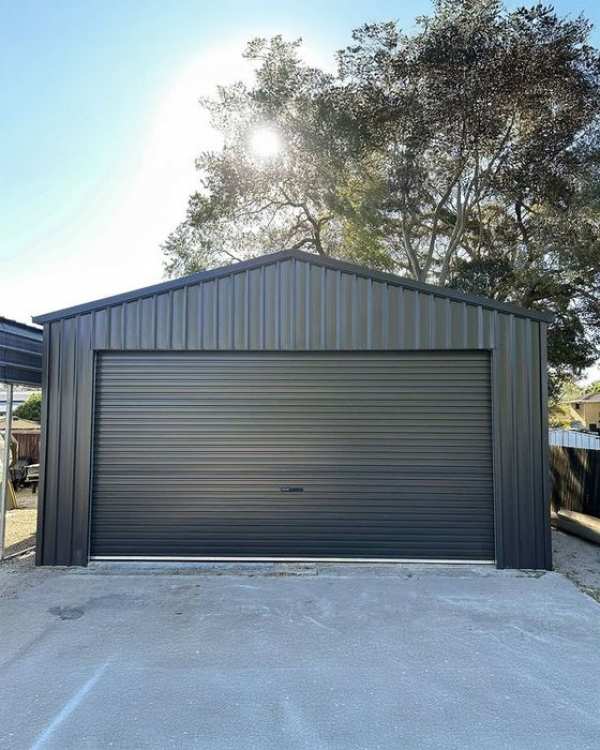 Executam garaje modulare