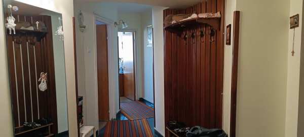 VAND APARTAMENT 4 CAMERE Pantelimon Mega mall