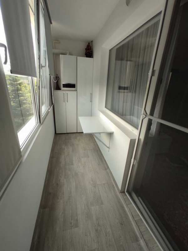 Dau in chirie Apartament cu 3 camere et 4 din 4