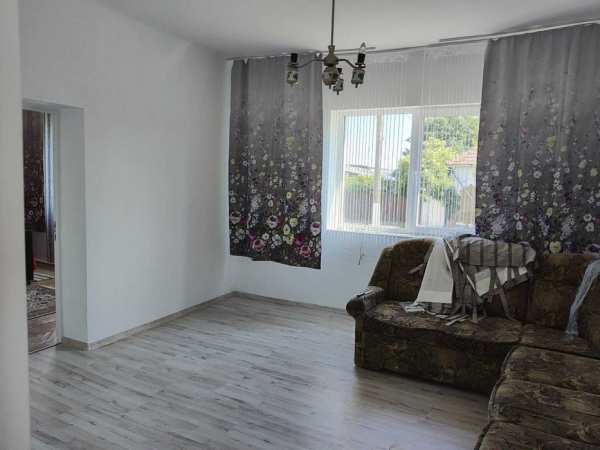 Casa cu 5 camere