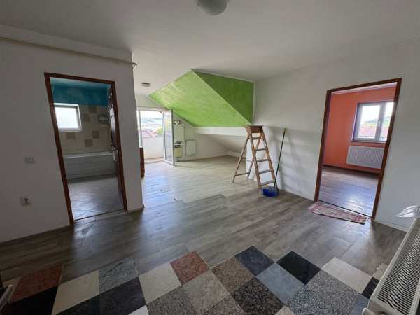 Apartament de vânzare cu 1 camera în Florești, tip open space si dormitor, finisat, balcon, cu PARCARE, pe strada Florilor 41