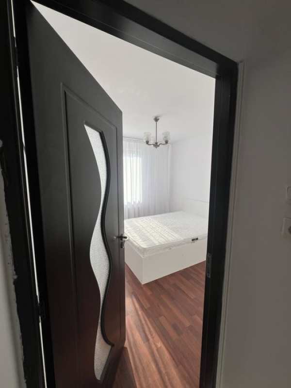 Proprietar inchiriez apartament 2 camere Crangasi
