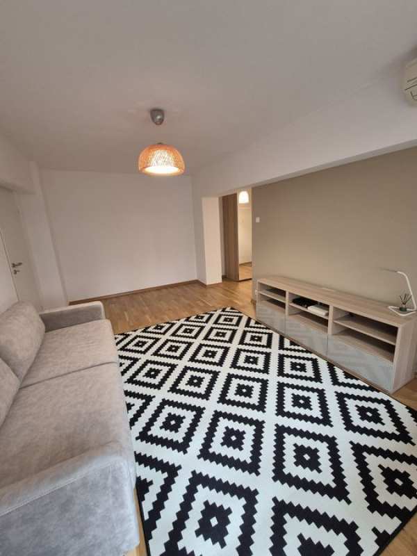 Inchiriere Apartament 2 Camere Metrou Titan