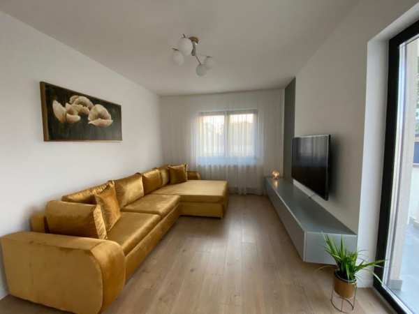 Închiriez ap. cu 2 camere cu gradina si loc de parcare Bucuresti sec 6