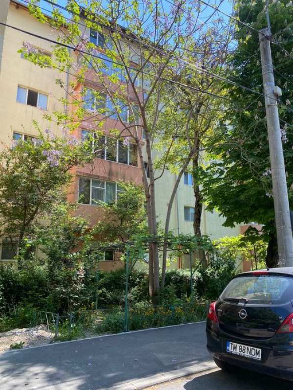 Apartamet de vanzare.