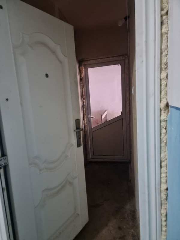 Închiriez Garsonieră