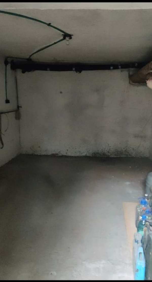 Închiriez garaj încălzit
