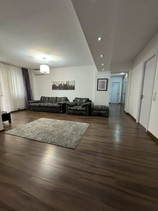 Inchiriez apartament 3 camere modern  VITAN Barzesti