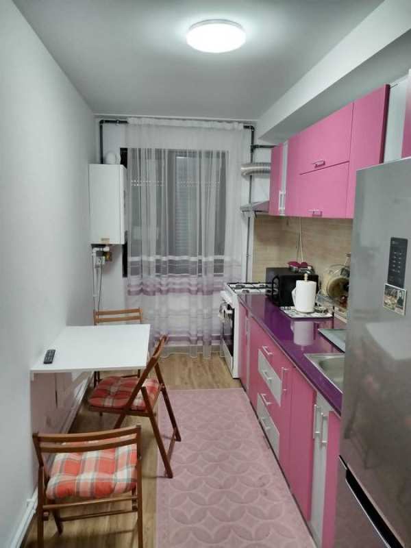 Inchiriez garsoniera